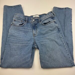 Abercrombie & Fitch The Straight Mid Rise Jeans Medium Wash Women’s 30/10L